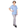 Błękitna bluza medyczna z krótkim rękawem